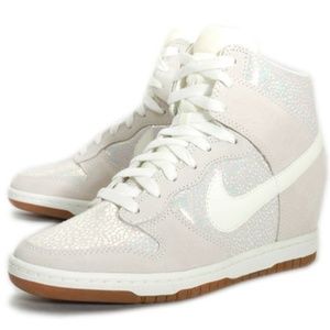 Women's Nike Dunk Sky Hi Pearl Metallic (Sz 9)